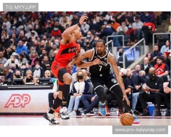 巴恩斯攻防无缝衔接,多伦多全场保持均衡